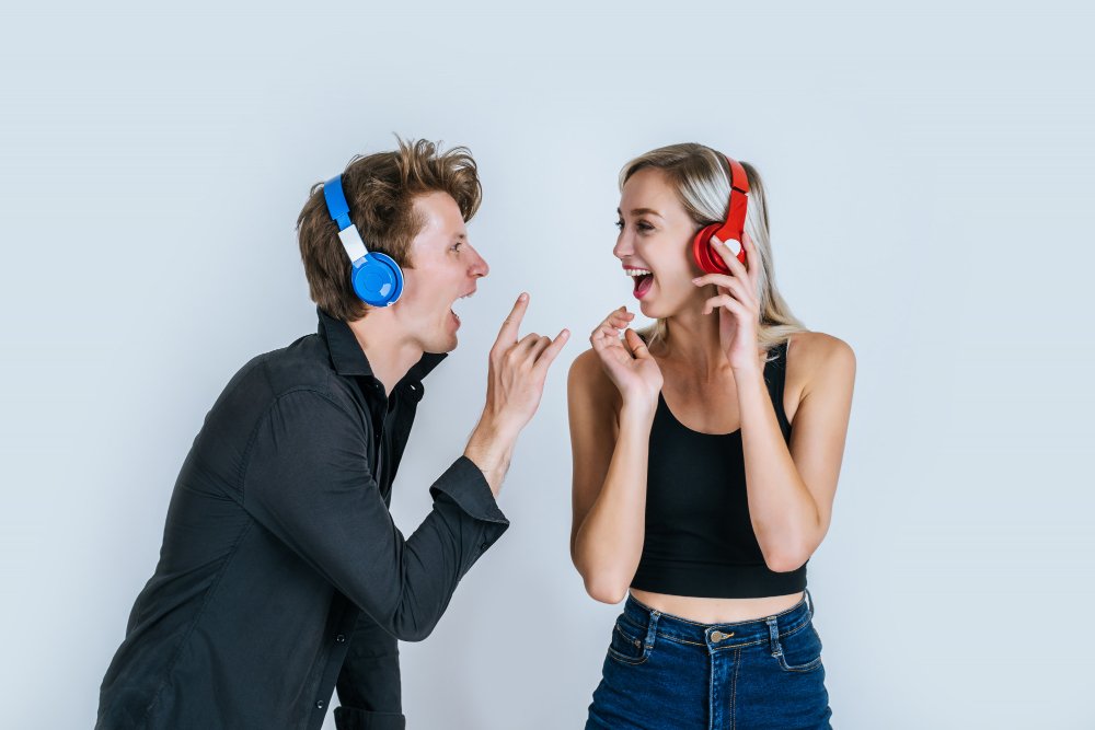 Active Voice vs Passive Voice: Rules, Examples and When to Use Each