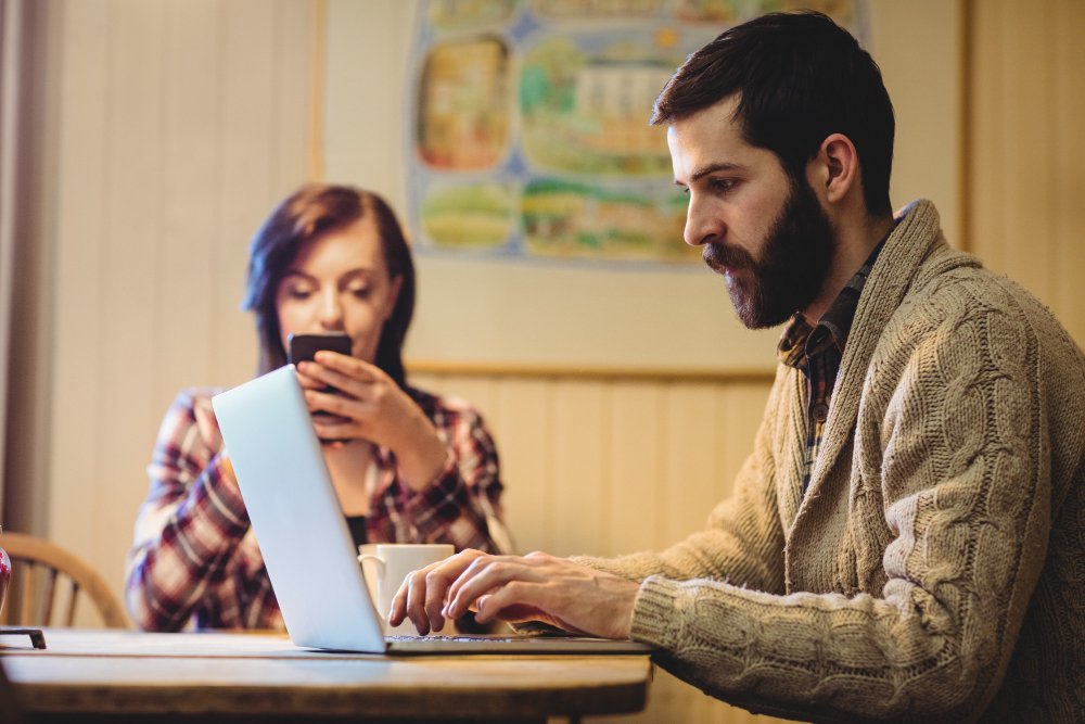 Formal vs Informal English: How to Switch Registers Like a Native