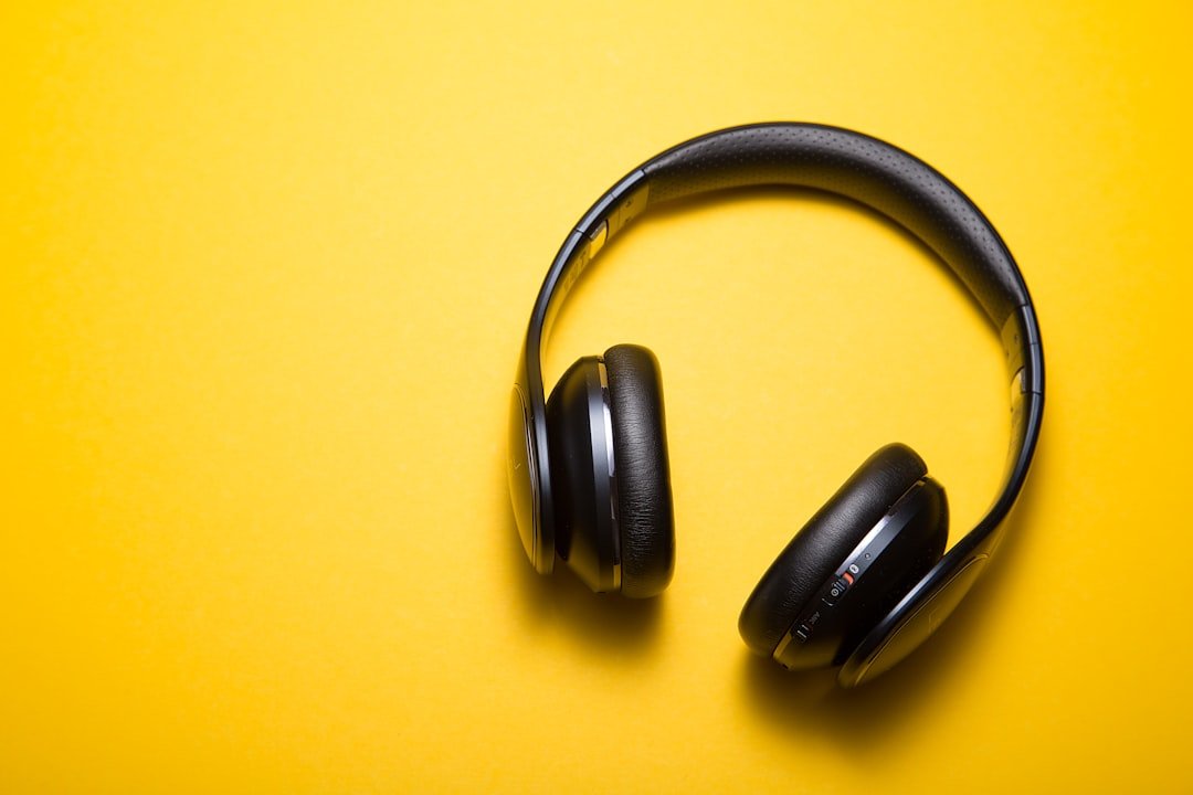 Active Listening in English: How to Train Your Ears for Fast & Natural Accents