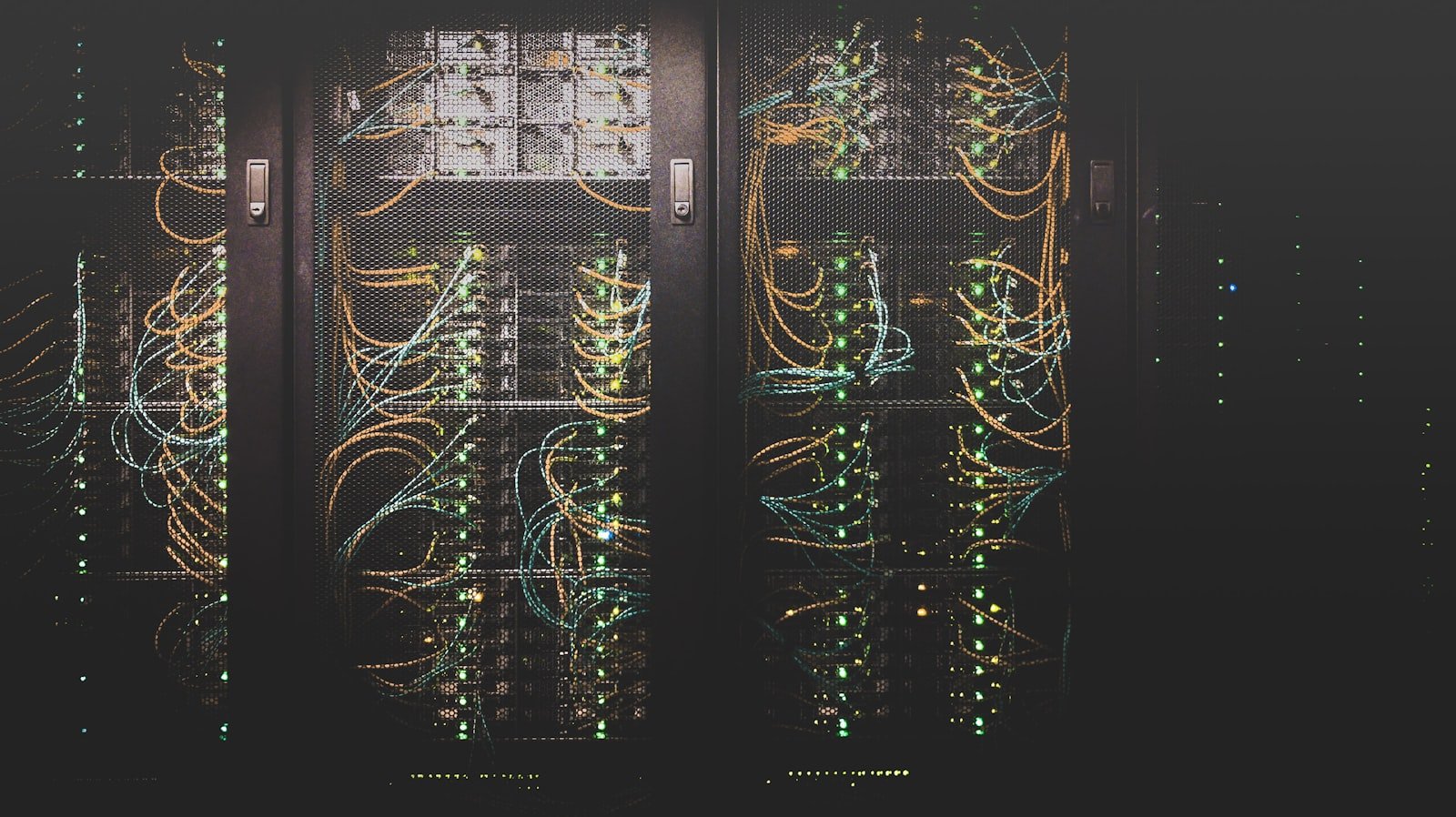 Emerging Technologies That Could Shape the Future of the Internet: The Web3, Quantum & AI Matrix