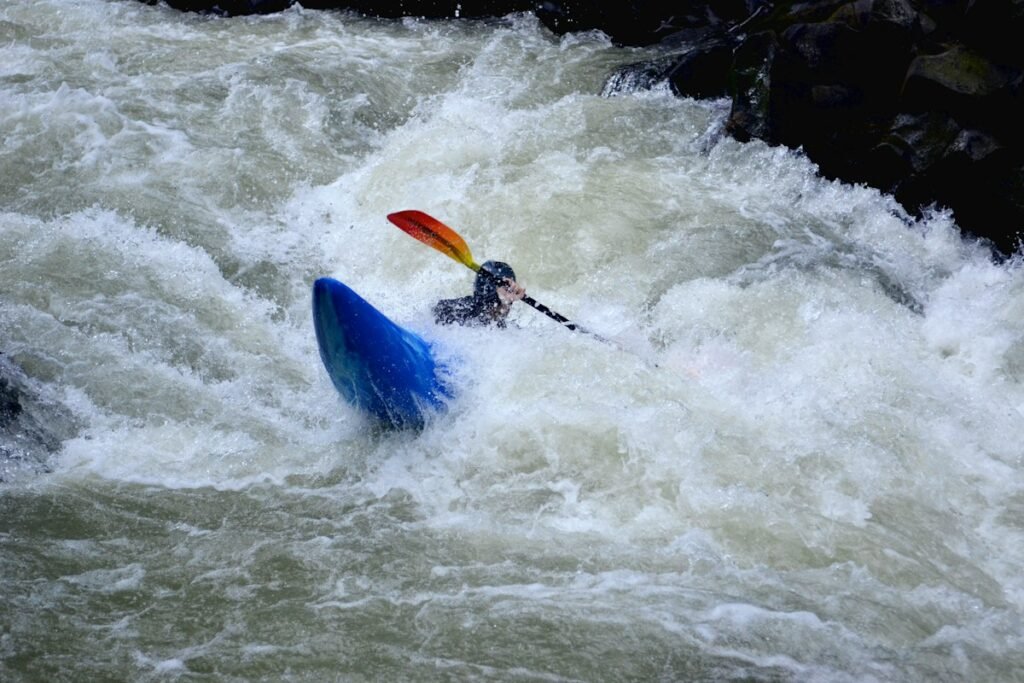 Solo Whitewater River Expedition Logistics: Rapid Classification, River Hydraulics, and Self-Rescue Techniques